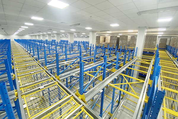 โครงการออกแบบคลังสินค้าอัตโนมัติ (รถรับส่งสี่ทาง)